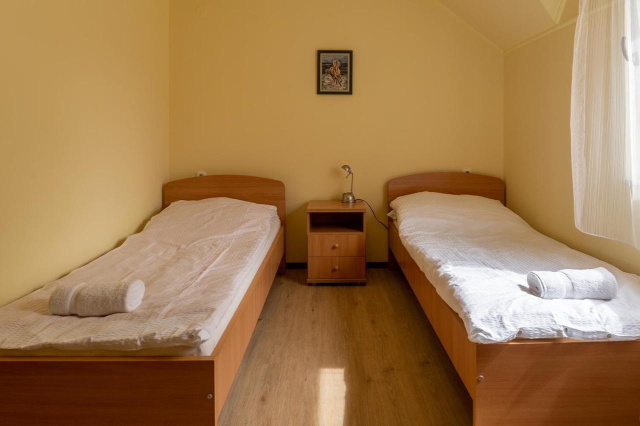 Kiraly Lovastanya Panzio Bed & Breakfast Janoshalma Ngoại thất bức ảnh